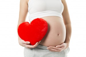Во время беременности нагрузка на организм увеличивается, поэтому будущие мамы могут испытывать боли в области сердца