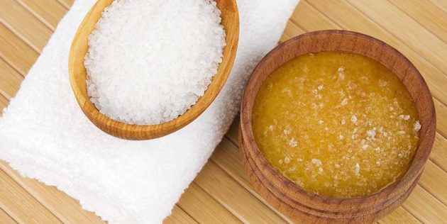 Скраб из морской соли и мёда для укрепления волос