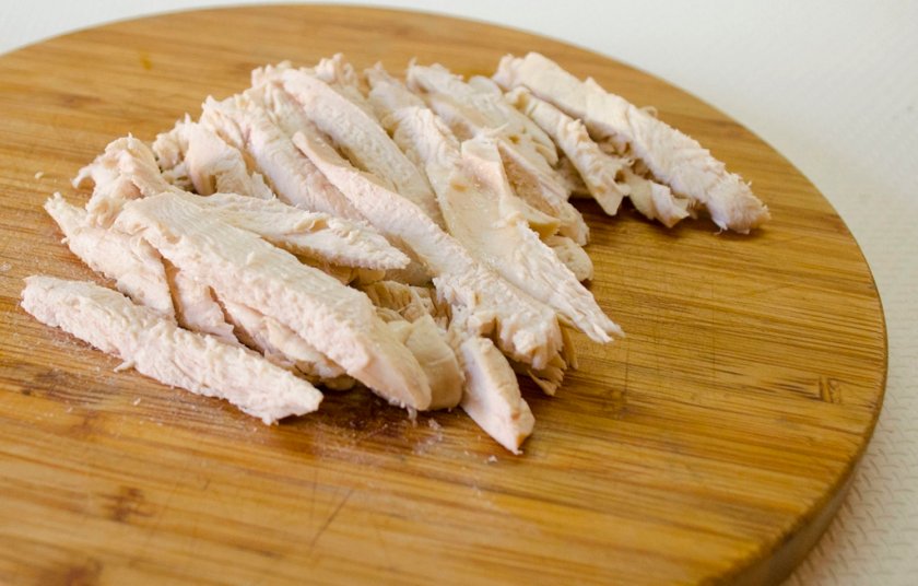Отварная куриная грудка в диетическом питании