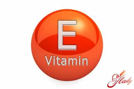 Витамин Е в составе касторового масла