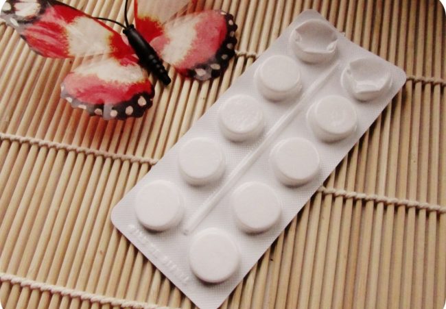 Таблетки Валидол принимают сублингвально (под язык) по 1й таблетке 2-3р/день. В зависимости от эффективности лечебного курса определяется его продолжительность
