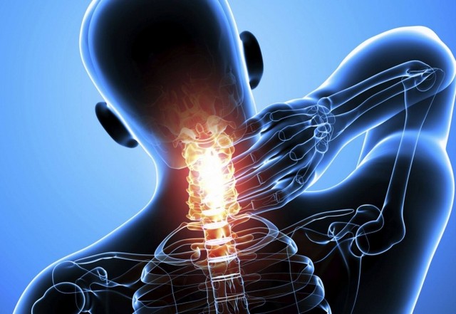 Существует несколько причин возникновения боли в шее