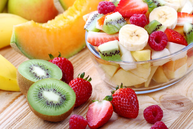 Ешьте больше свежих овощей, фруктов и ягод