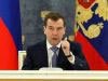Медведев потребовал обеспечить россиян медпомощью (видео)